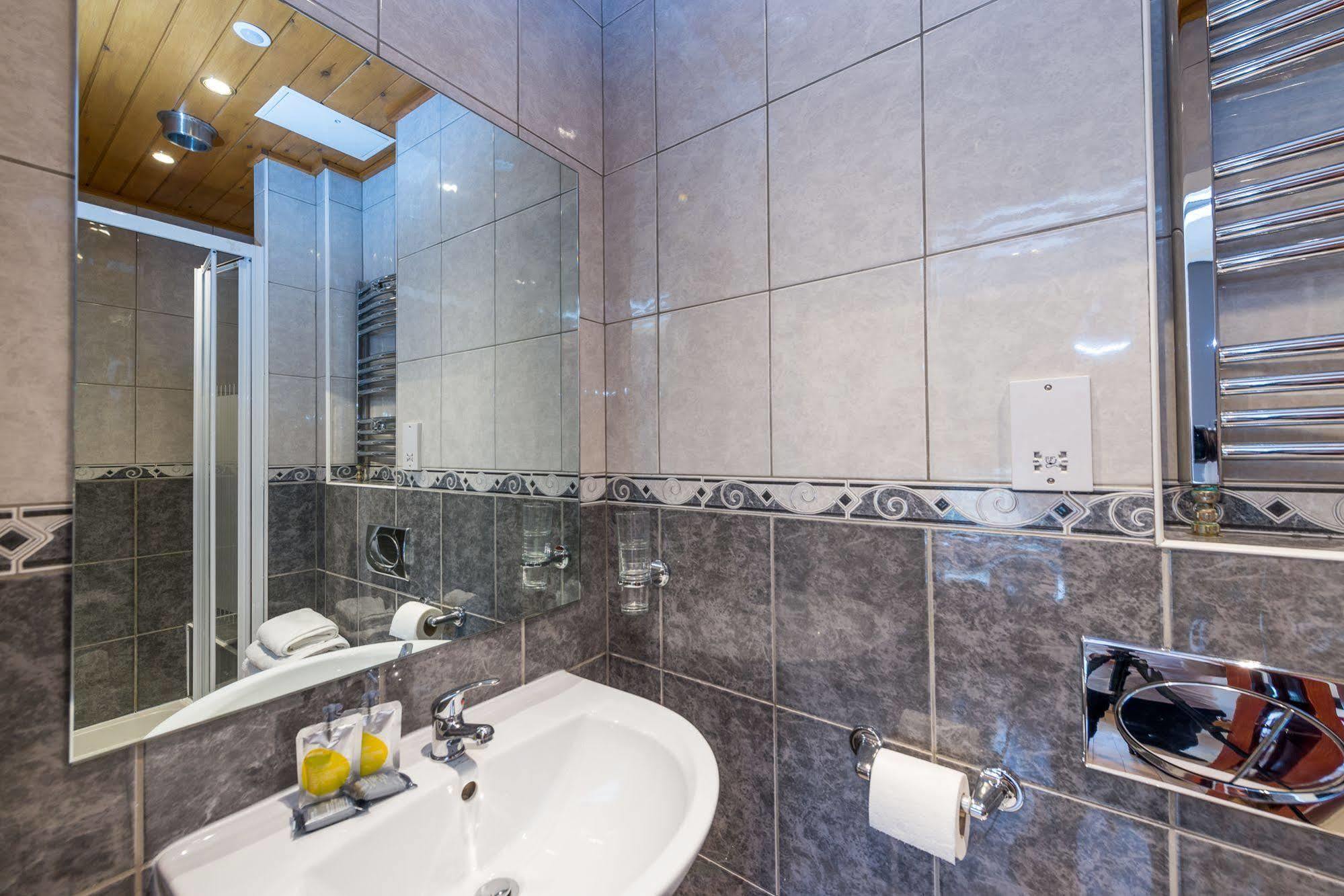 Adria Hotel London Exterior photo